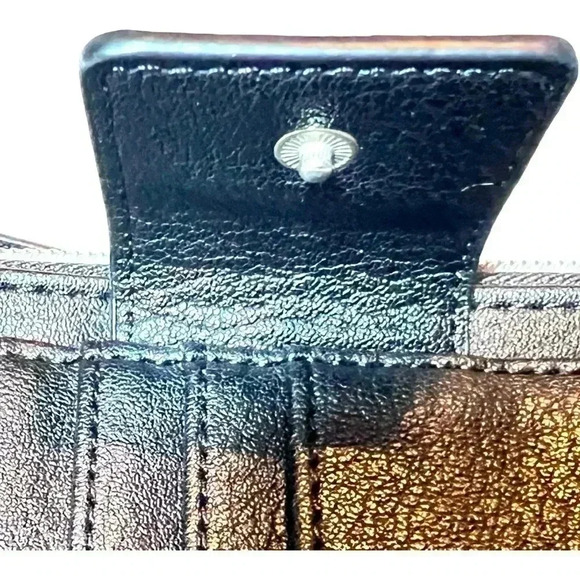 Women's Relic Checkbook Wallet Black Embroidered Design Wristlet. Like New. - Picture 4 of 8